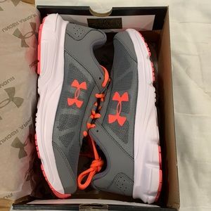 Under armour girls tennis shoes